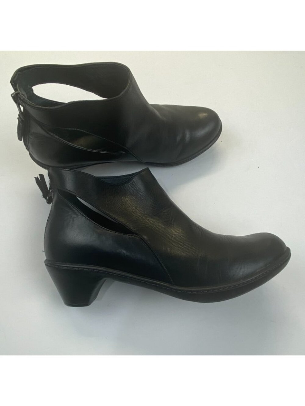 Dansko Bonita  Women's    Size 8   EU 39   Black Ankle Boot Classic